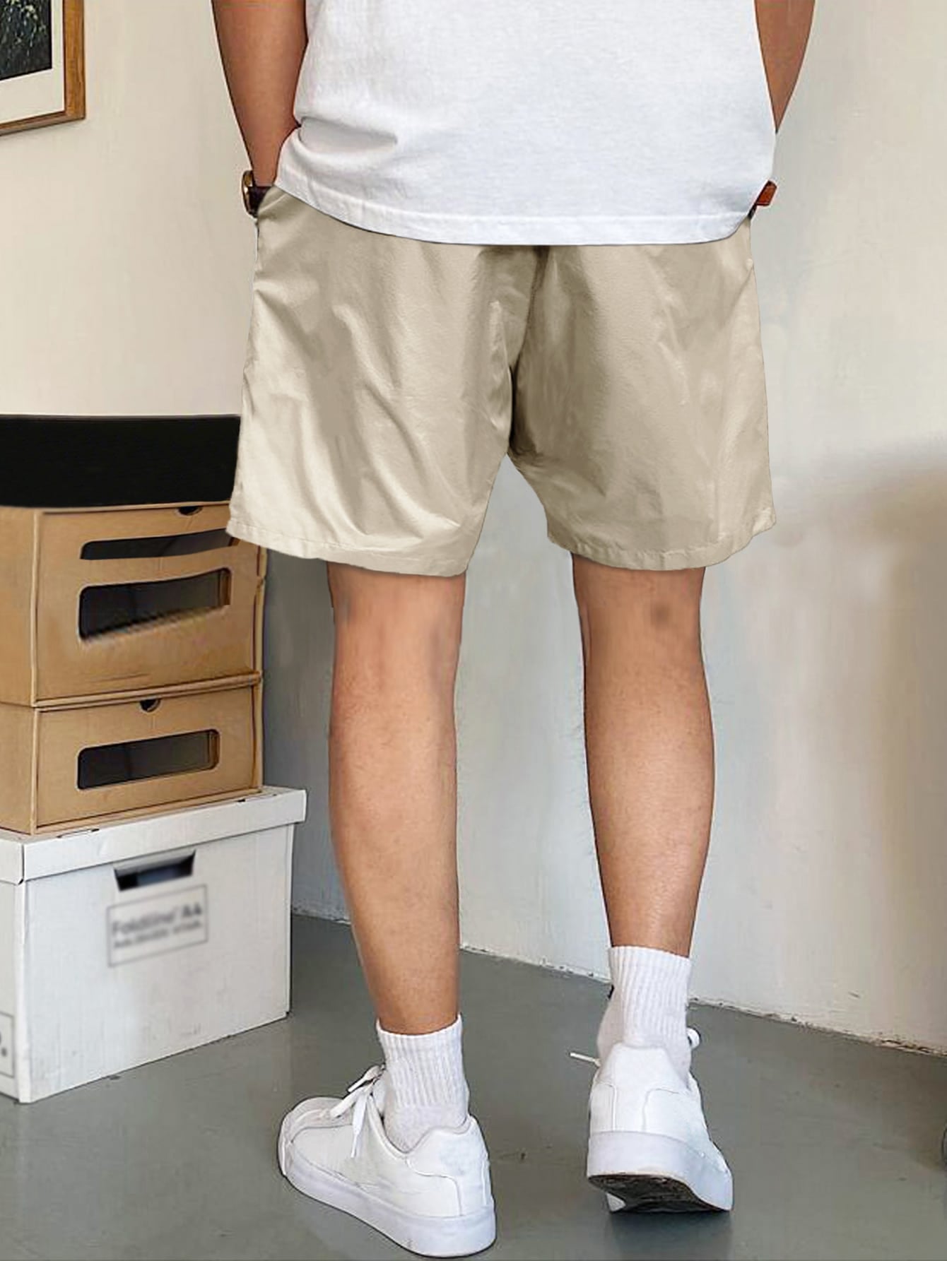 Manfinity Hypemode Loose Fit Men's Shorts With Slant Pockets And Drawstring Waist Khaki